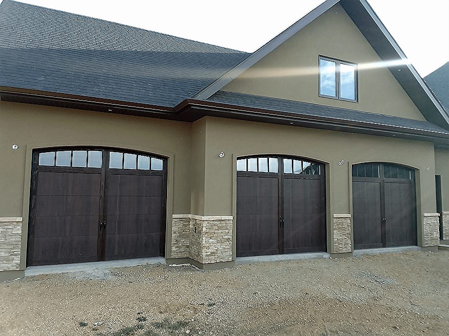 What a Garage Door Costs in Regina and Southeast Saskatchewan